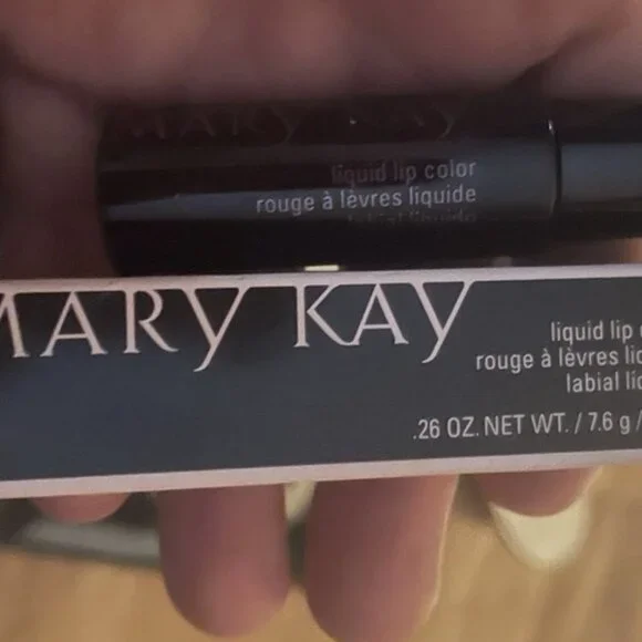 Mary Kay Royal Plum Lip Gloss - Picture 2 of 2